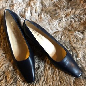 Amalfi , navy blue leather pump